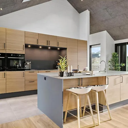 4 Bedroom Pet Friendly In Dom wakacyjny Blokhus