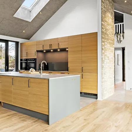 4 Bedroom Pet Friendly In בית נופש *