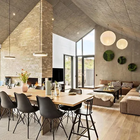 度假居 4 Bedroom Pet Friendly In