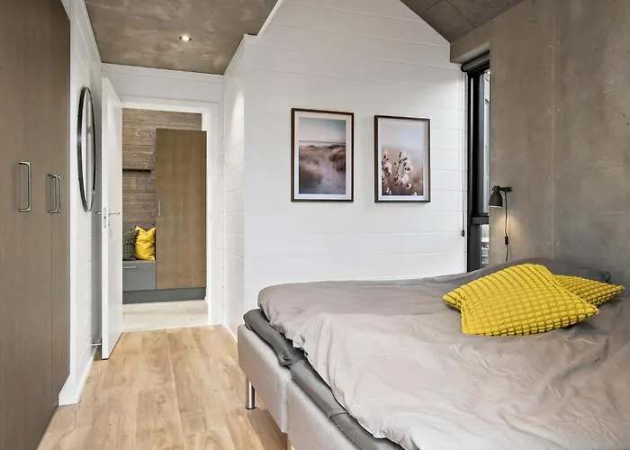 Feriehus 4 Bedroom Pet Friendly In Blokhus