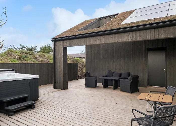4 Bedroom Pet Friendly In Feriehus Blokhus
