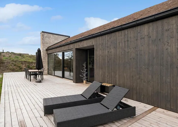 Feriehus 4 Bedroom Pet Friendly In Blokhus